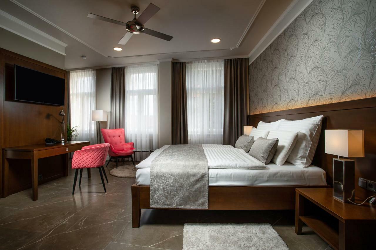 Hotel Anna Бероун Экстерьер фото
