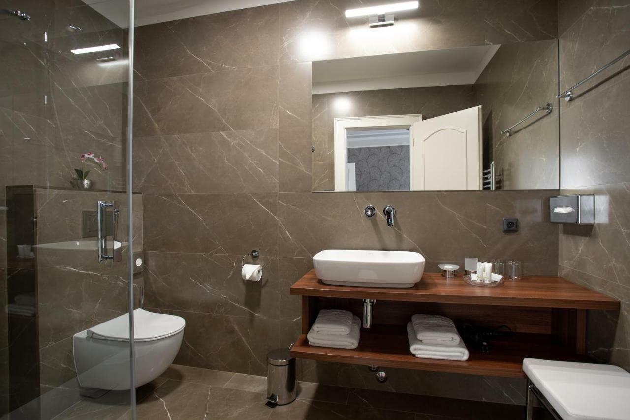 Hotel Anna Бероун Экстерьер фото